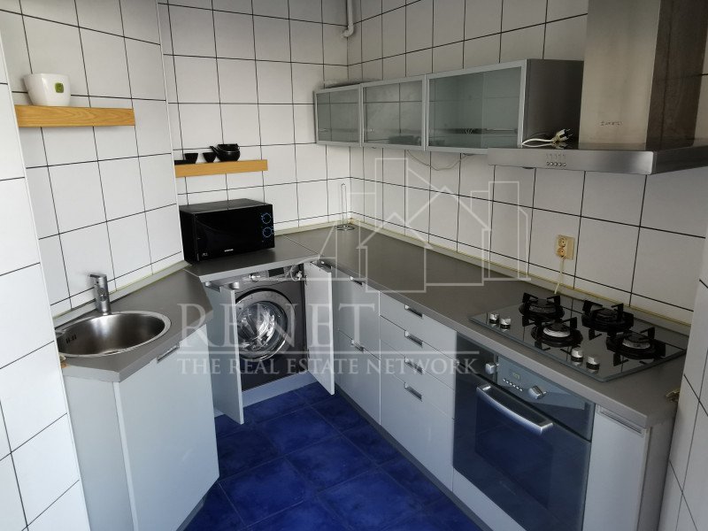 Apartament Central, bloc Casa Cartii