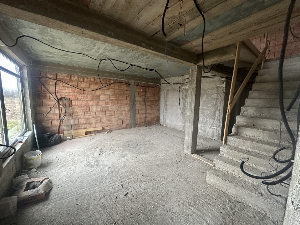 STEFANESTII DE JOS, CASA P+1E, LOT 242 MP!