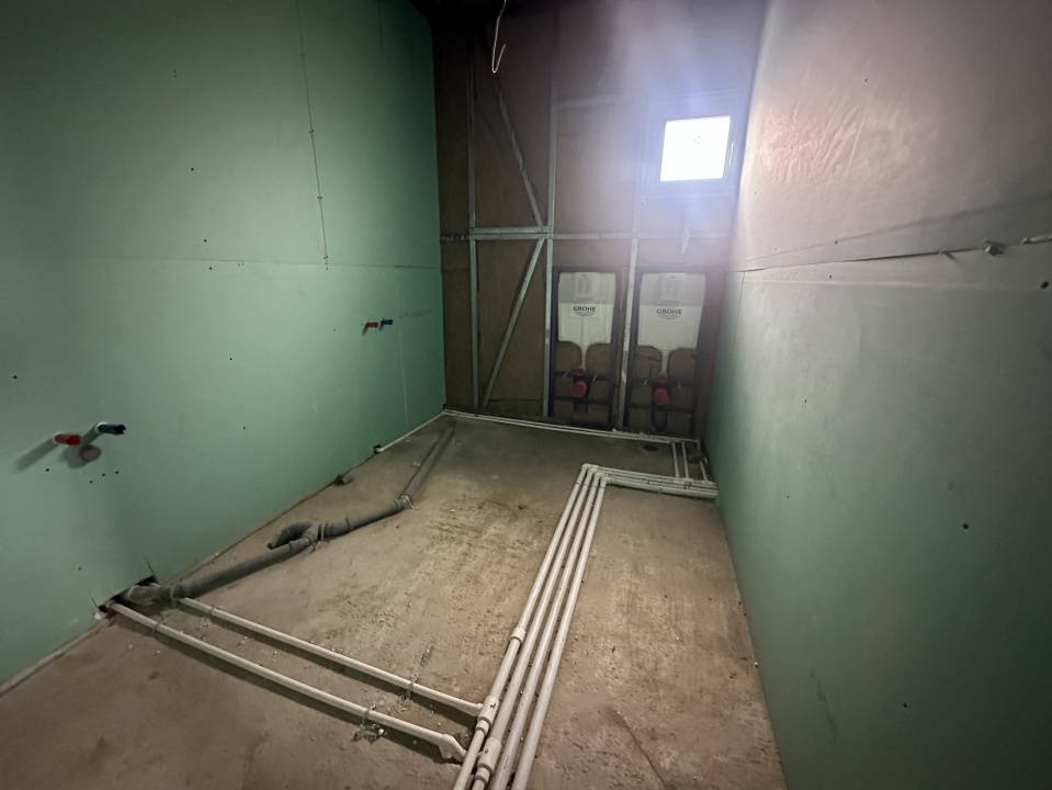 CLINCENI-ORDOREANU, CASA 126 MP, TEREN 443 MP!