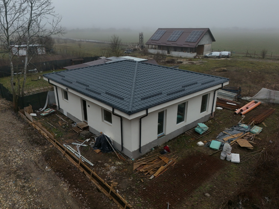 CLINCENI-ORDOREANU, CASA 126 MP, TEREN 443 MP!