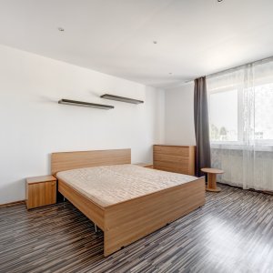 Apartament cu 2 camere - vedere spre Splai -Metrou Timpuri Noi