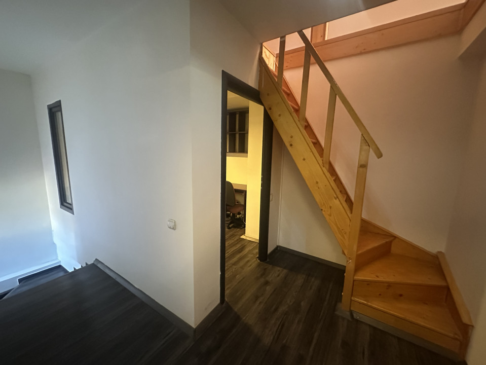 CORBEANCA, DUPLEX P+E+M 140 MP, CURTE PROPRIE 130 MP! 