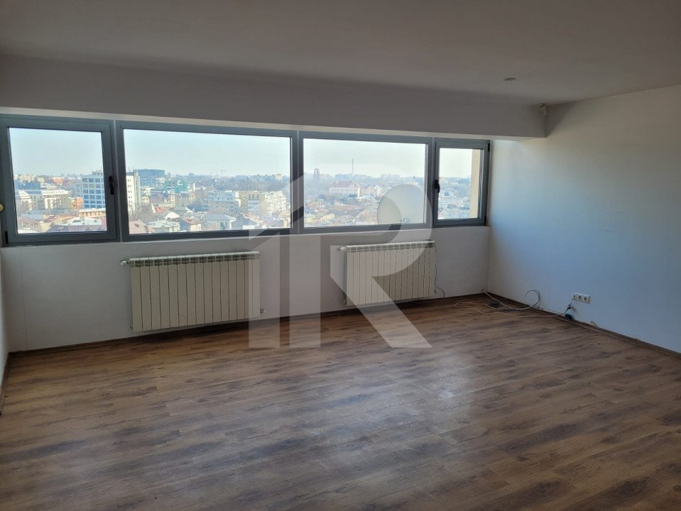 Vand penthouse situtat langa Casa Poporului, bld. Libertatii, PANORMA UNICA