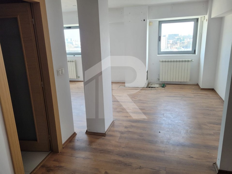 Vand penthouse situtat langa Casa Poporului, bld. Libertatii, PANORMA UNICA