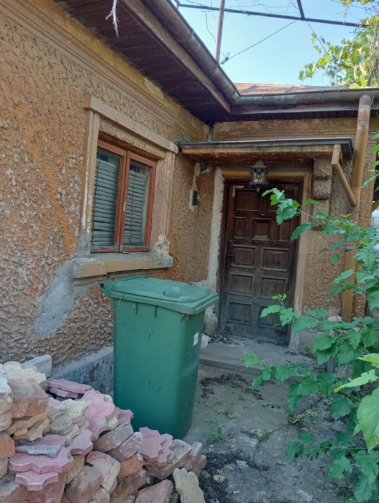 MEGA OCAZIE, SE VINDE CASA CU TEREN IN APROPIERE DE PIATA RAHOVA, PRET MIC