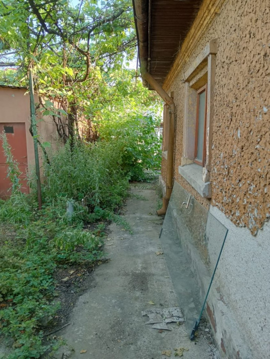 MEGA OCAZIE, SE VINDE CASA CU TEREN IN APROPIERE DE PIATA RAHOVA, PRET MIC