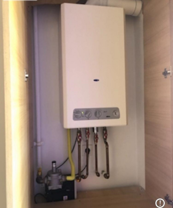 Vand apartament 2 camere decomandat, Sinaia, langa Hotal Mara