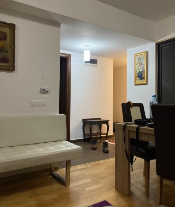 Vand apartament 2 camere decomandat, Sinaia, langa Hotal Mara