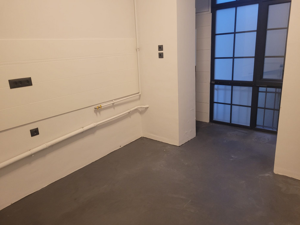 De vânzare apartament 3 camere in vila, etaj 1/2, Cartierul Evreiesc