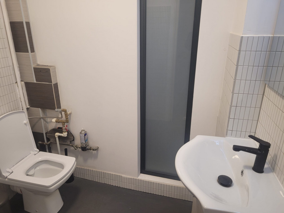 De vânzare apartament 3 camere in vila, etaj 1/2, Cartierul Evreiesc