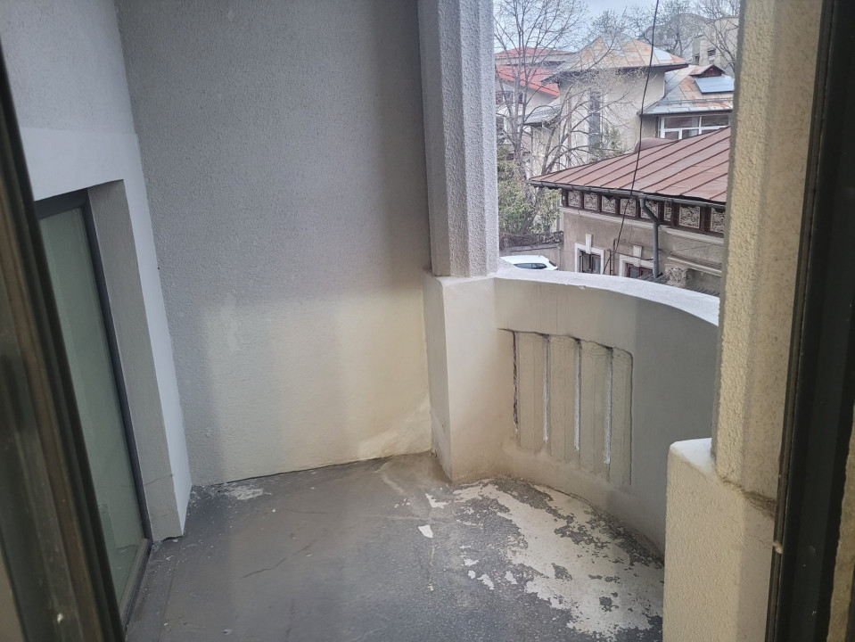 De vânzare apartament 3 camere in vila, etaj 1/2, Cartierul Evreiesc