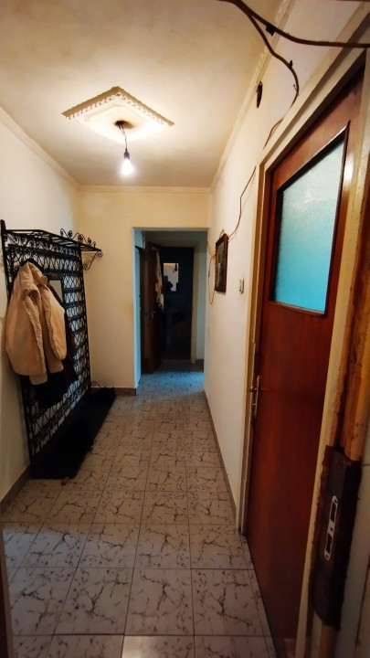 Vand apartament 4 camere, Trapezului – 5 min până la metrou 1 Decembrie 1918