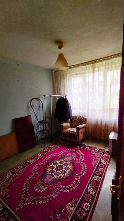 Vand apartament 4 camere, Trapezului – 5 min până la metrou 1 Decembrie 1918