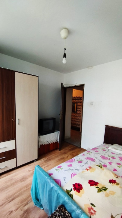 Vand apartament 4 camere, Trapezului – 5 min până la metrou 1 Decembrie 1918