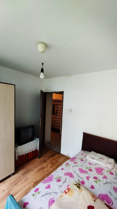 Vand apartament 4 camere, Trapezului – 5 min până la metrou 1 Decembrie 1918