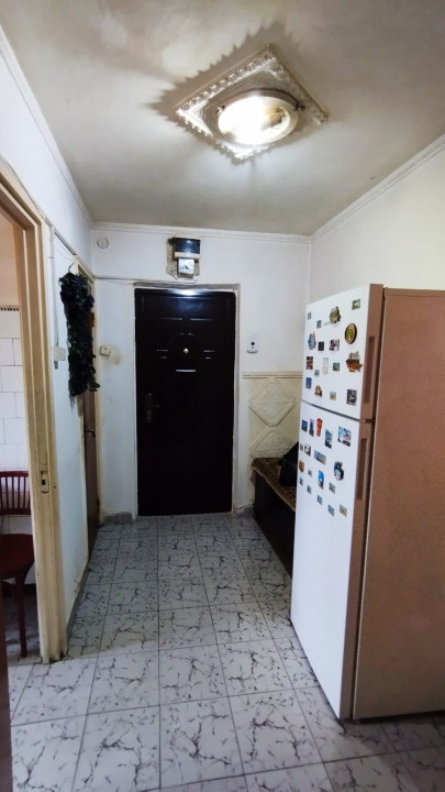 Vand apartament 4 camere, Trapezului – 5 min până la metrou 1 Decembrie 1918