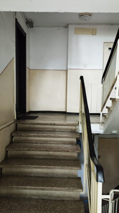 Vand apartament 4 camere, Trapezului – 5 min până la metrou 1 Decembrie 1918