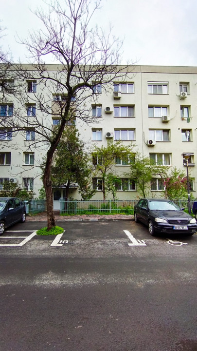 Vand apartament 4 camere, Trapezului – 5 min până la metrou 1 Decembrie 1918