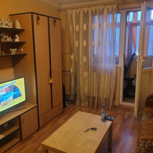 Închiriez apartament 2 camere decomandat , 5 min pana la Metrou Lujerului