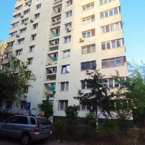 Apartament 2 camere, 50 mp, etaj 9/10, aproape de ParkLake și metrou