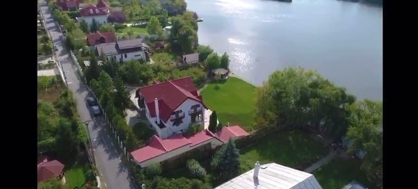 Vila de lux, 427 mp utili și 2313 mp teren, pe malul lacului Cociovaliștea