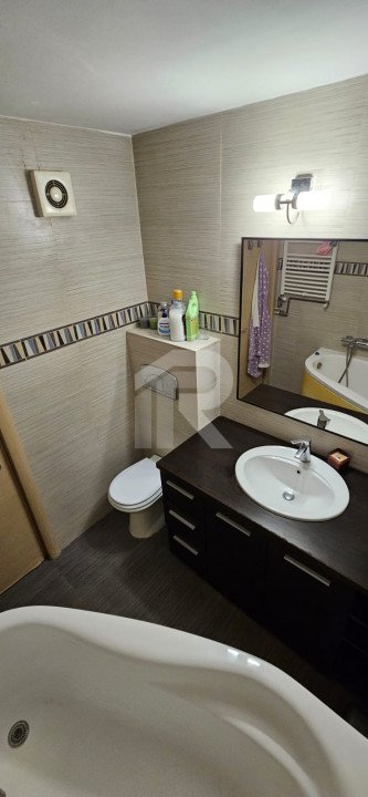 Apartament 3 camere O.Goga
