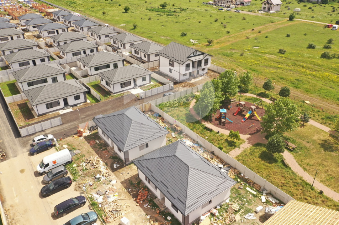 Casa individuala, 4 camere+ parcare, curte proprie 380 mp Bragadiru
