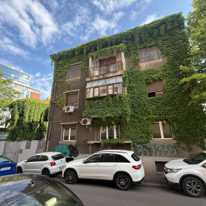 Apartament in Armeneasca, parter in vila.