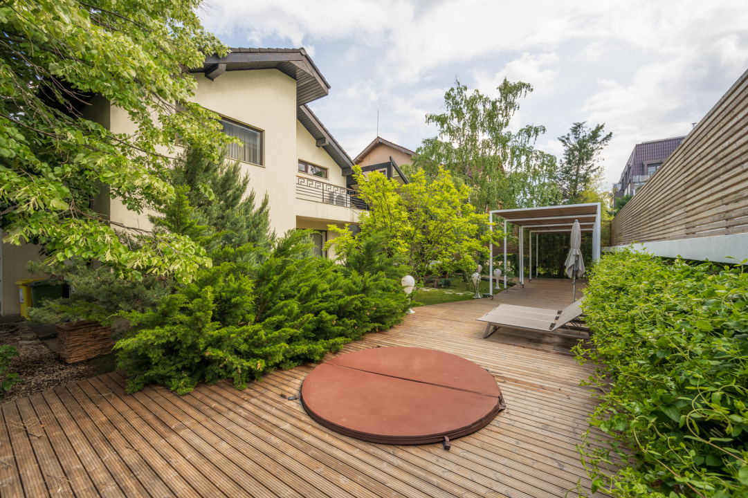 IANCU NICOLAE - COMPLEX TRAIAN, VILA 400 MP TOTAL, LOT 750 MP!