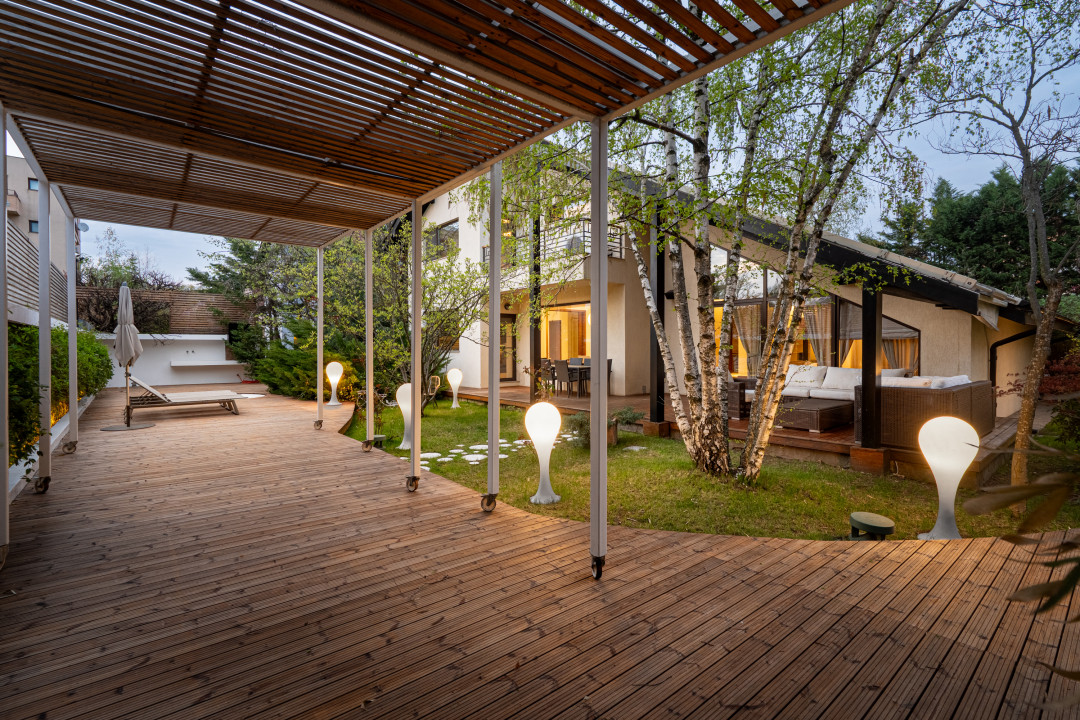IANCU NICOLAE – COMPLEX TRAIAN, VILA 350 MP, LOT 750 MP