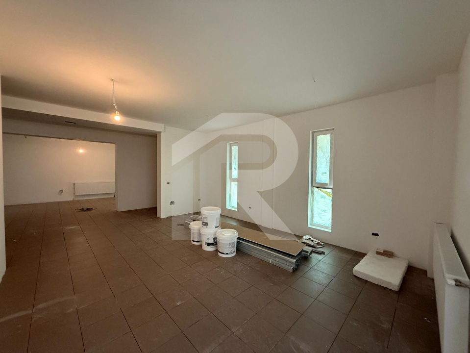 Spatiu Comerceial , parter bloc nou construit , zona Nerva Traian