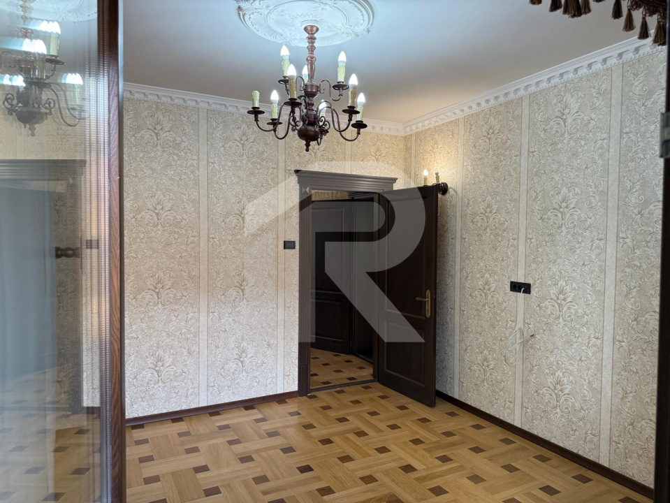 4 camere cu finisaje de lux în vila exclusivistă din cartierul Primăverii