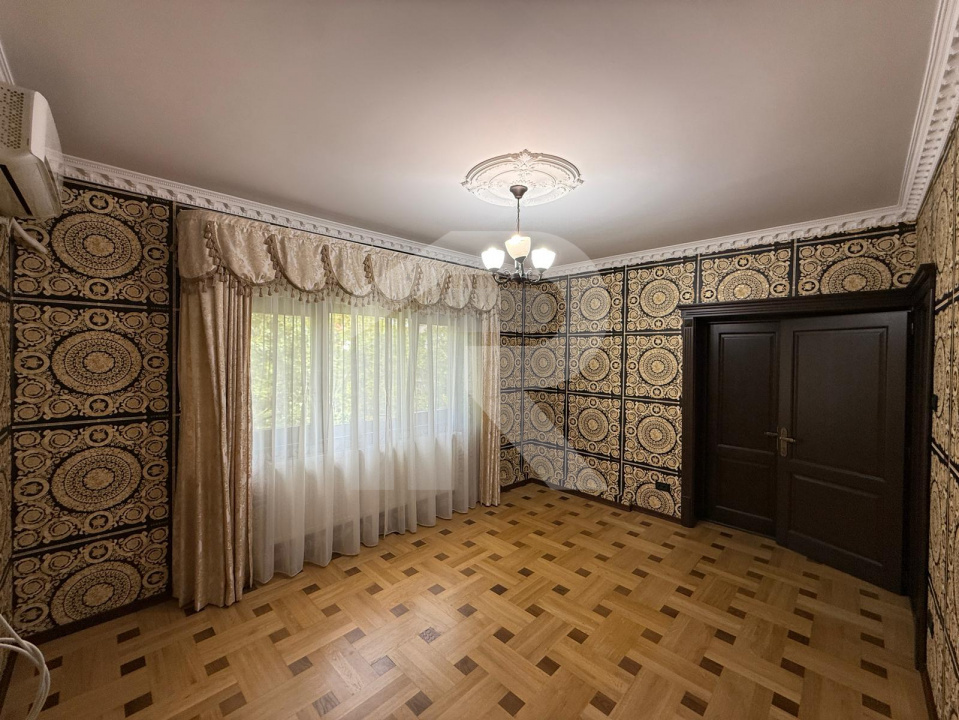 4 camere cu finisaje de lux în vila exclusivistă din cartierul Primăverii