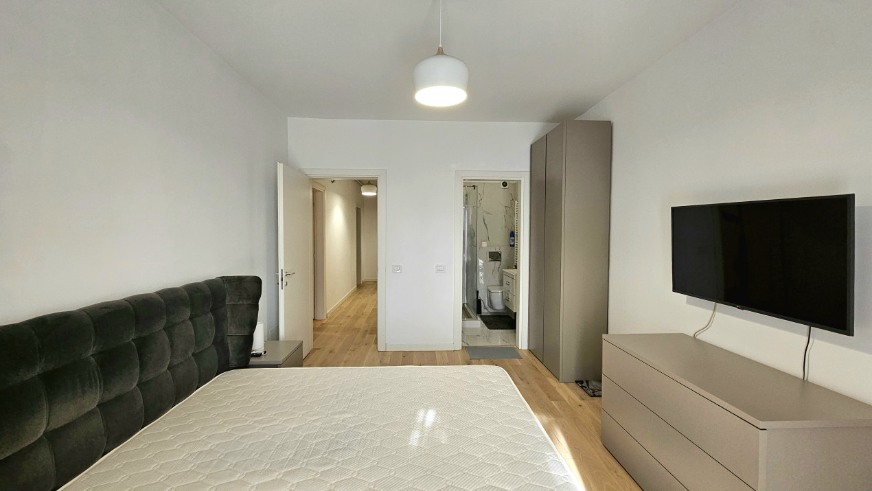 Apartament  - terasa 200 mp-complet cu vedere libera si parcare