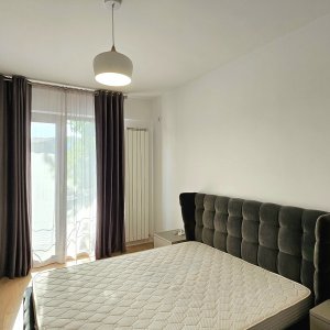 Apartament  - terasa 200 mp-complet cu vedere libera si parcare