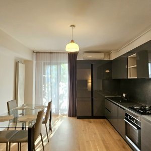 Apartament - terasa 200 mp- complet cu vedere libera si parcare