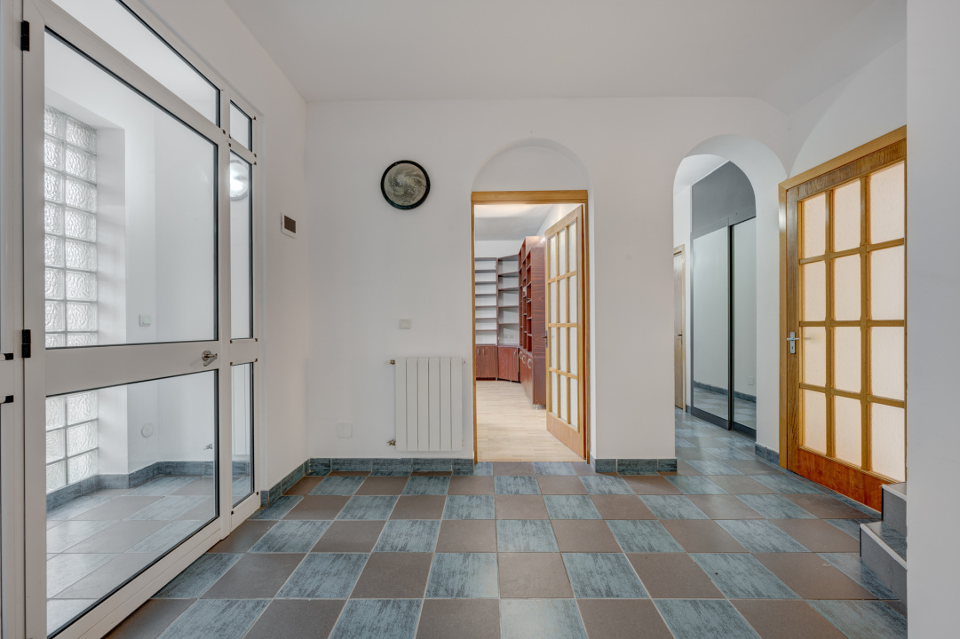 UVERTURII - CETATEA DE BALTA, VILA 436 MP UTILI, LOT 300 MP!