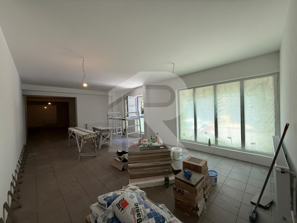 Spatiu Comerceial , parter bloc nou construit , zona Nerva Traian
