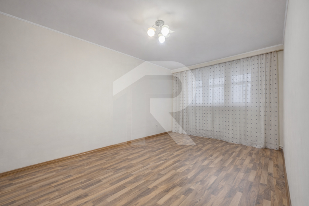 BERCENI – PIAȚA REȘIȚA – 3 CAMERE, 73 MP TOTAL, CENTRALA PROPRIE, LOC PARCARE!