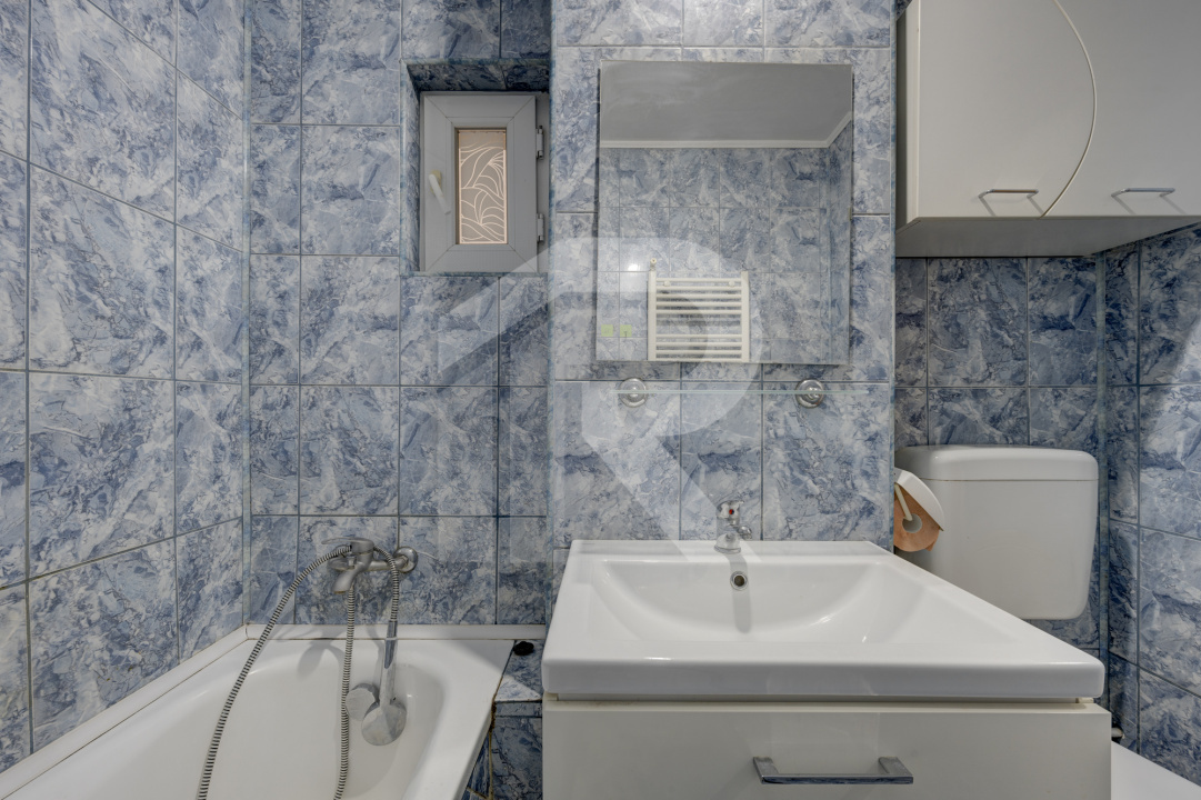 BERCENI – PIAȚA REȘIȚA – 3 CAMERE, 73 MP TOTAL, CENTRALA PROPRIE, LOC PARCARE!