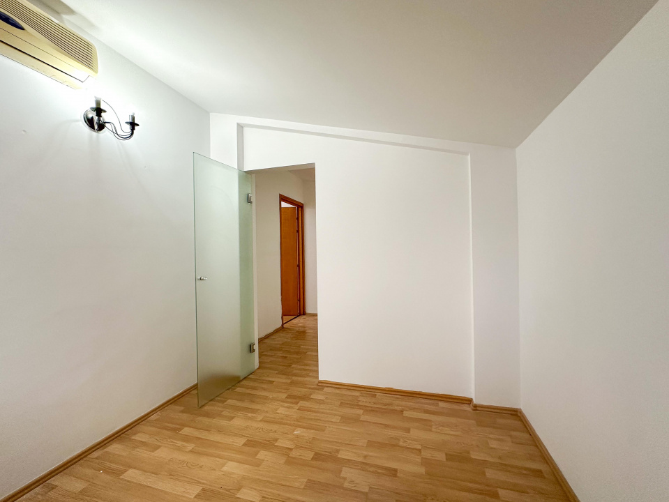 2 etaje, 160mp, centrala termica, scara interioara - Prestanta!