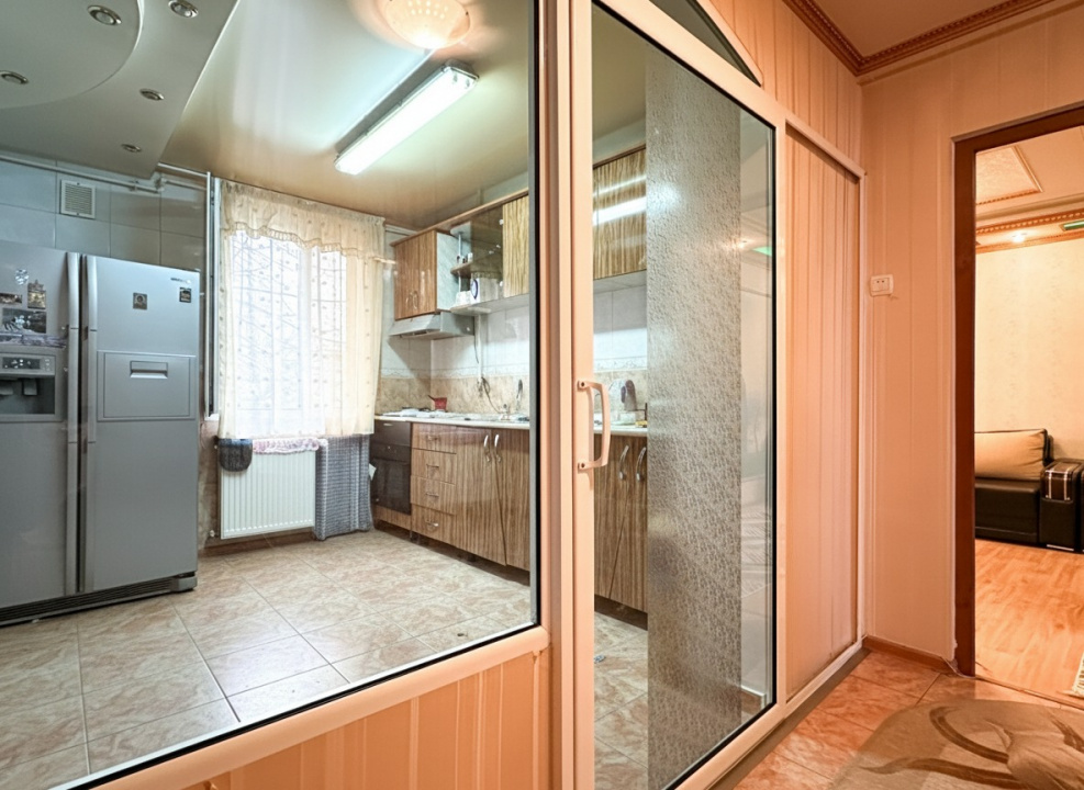 3 cam | Decomandat | Mobilat si Utilat | STB la 3 min | Etaj 4