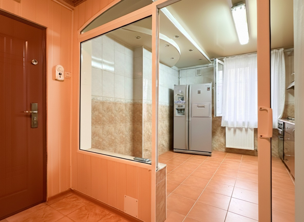 3 cam | Decomandat | Mobilat si Utilat | STB la 3 min | Etaj 4