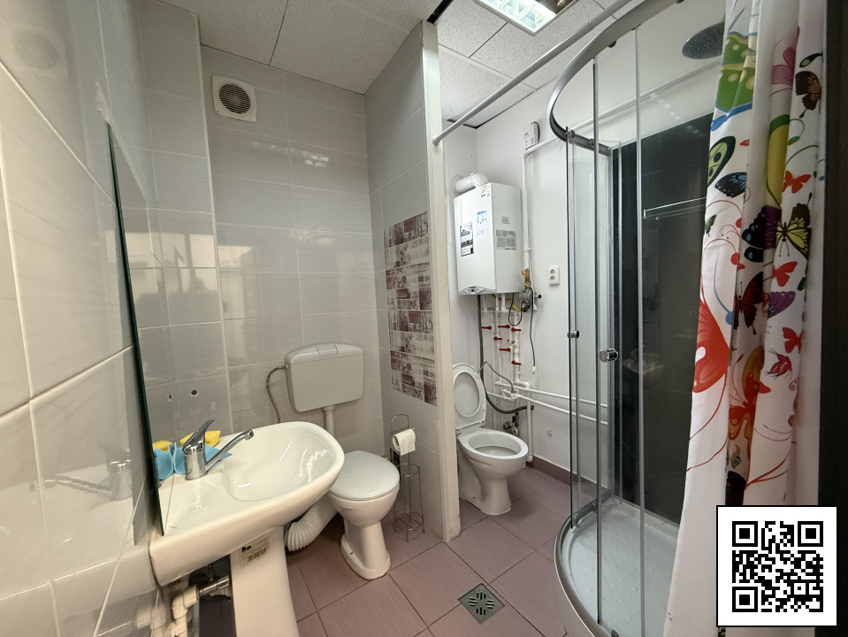 Spatiu cazare 12 muncitori - Eroii Revolutiei - Parcare inclusa