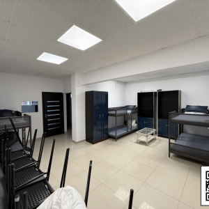 Spatiu cazare 12 muncitori - Eroii Revolutiei - Parcare inclusa