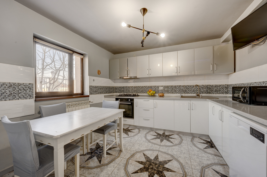 BERCENI – FLUTURILOR  – CASA 5 CAMERE, 155 MP TOTAL, LOT 320 MP!