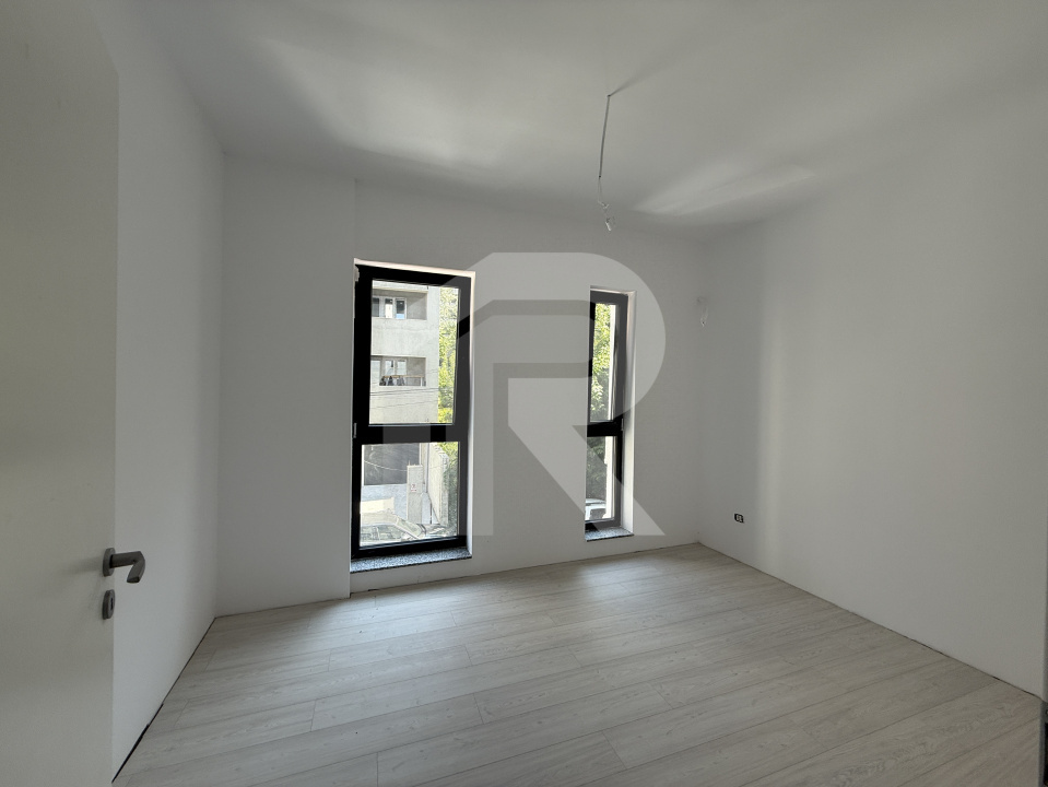 4 camere bloc nou, Zona Nerva Traian, Metrou Timpuri Noi