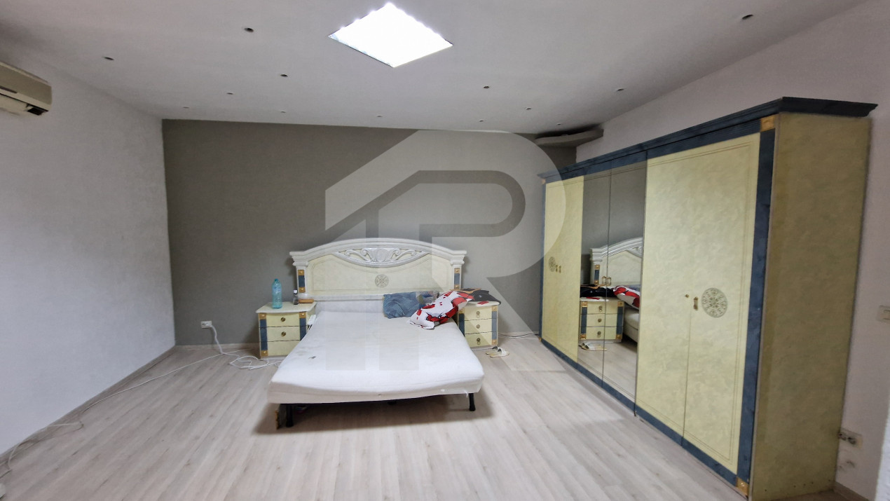 Vila , 300mp utili, ideala afterschool, cazare muncitori straini etc!