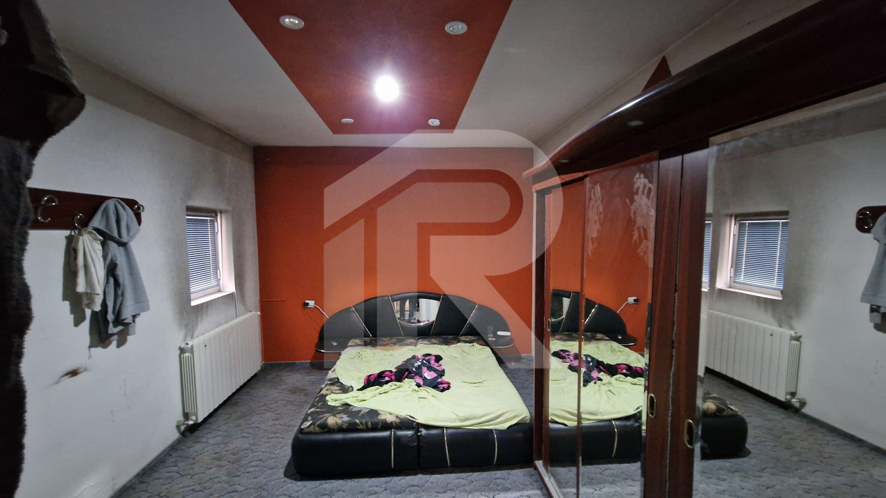 Vila , 300mp utili, ideala afterschool, cazare muncitori straini etc!