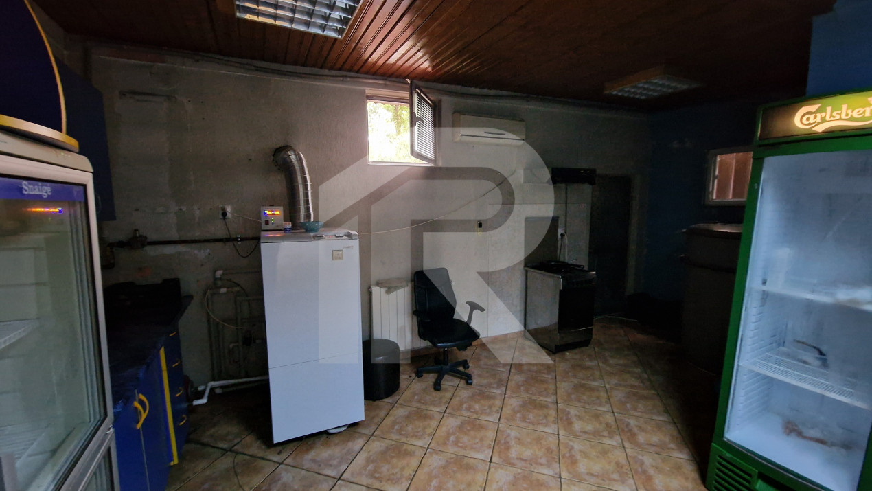 Vila , 300mp utili, ideala afterschool, cazare muncitori straini etc!